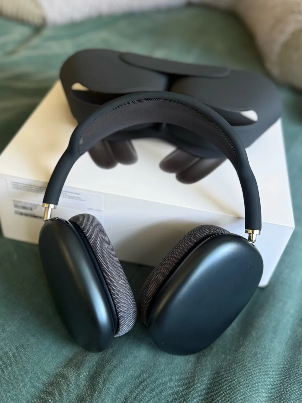 Apple AirPods Max Headphones - Midnight